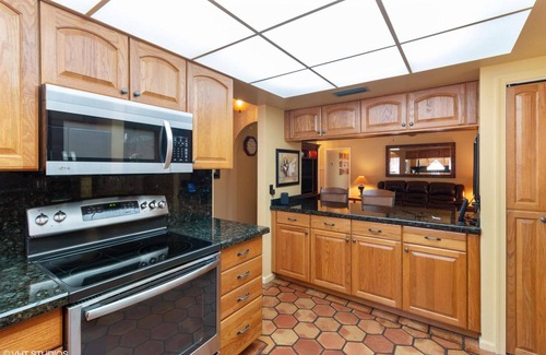 Golden Lakes Casa | Private Sanctuary in the Heart of Royal Palm Beach..