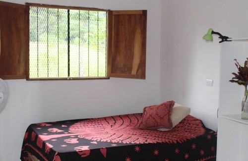 Cabuya Casa | Private sanctuary surrounded by green pastures
