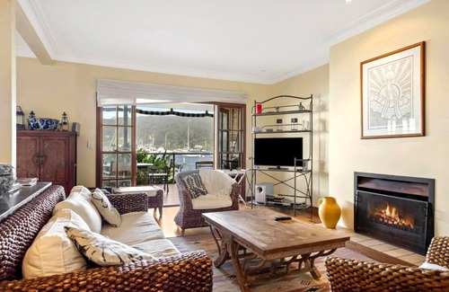 Pretty Beach Casa | Private Sands, Wagstaffe