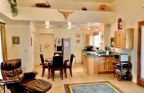 Tortolita Casa | Casita privada aislada en un lote de 3 acres, en el área de Oro Valley
