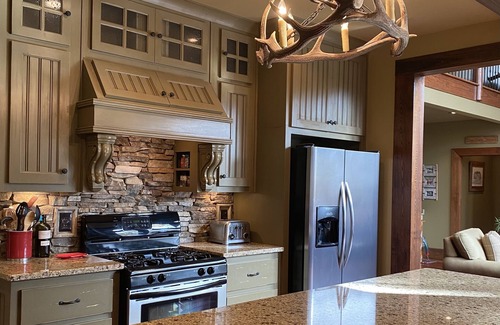 Wedowee Casa | Private, Secluded Custom Built Lakehouse On Beautiful Lake Wedowee