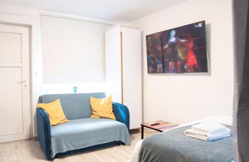 Sesvete Apartamento | Private Secluded Studio