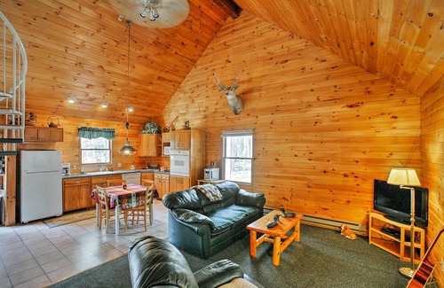 South Boardman Cabina | Private South Boardman Cabin en 10 acres de bosque!