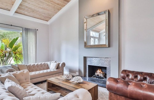 Thousand Oaks Casa | Private, Spacious Retreat in Westlake w/ Pool + Spa