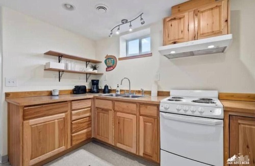 North Star Casa | Private, Spacious 5 Bedroom House