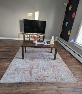 Holbrook Apartamento | Private, Spacious & Comfy 1 bedroom Entire Suite With Separate Entry & Free Parking
