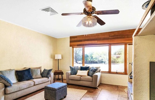 Sierra Vista Southeast Casa | Private Spacious Desert Oasis Near Ramsey Canyon!