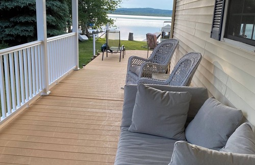 Arcadia Casa | Private, spacious lake house 3BR 2.5 bath, amazing sunsets, NEW listing!