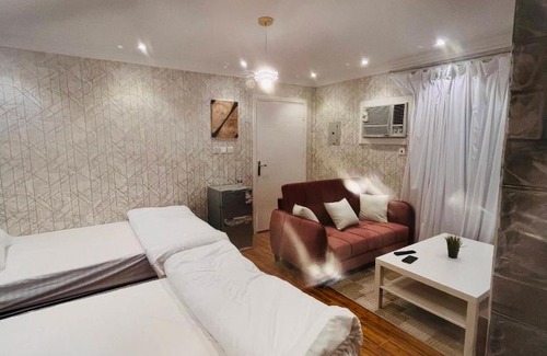 Palestine Street Apartamento | Private Studio- Alhamra Corniche- Self Checkin