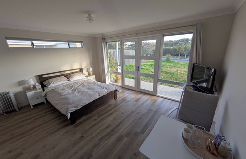 Vasse Apartamento | Private Studio Bed and Bath