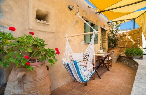 Lastros Apartamento | Private studio in historic house