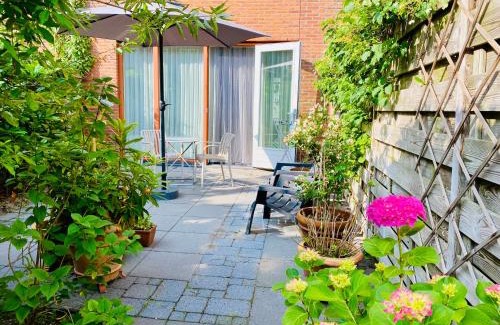 Amsterdam East Cama Y Desayuno | Private studio, patio garden and free car parking