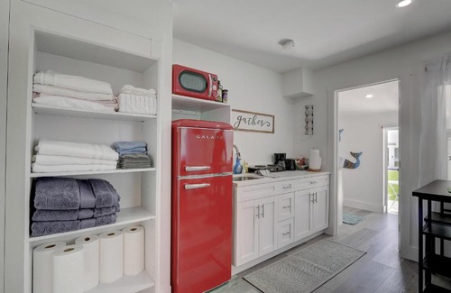 Bonita Springs Apartamento | Private Studio Tucked Away on a Private Compound