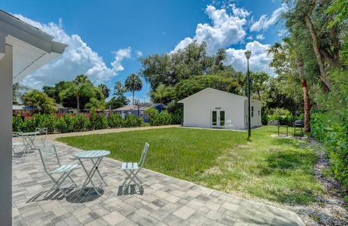 Bonita Springs Apartamento | Private Studio Tucked Away on a Private Compound