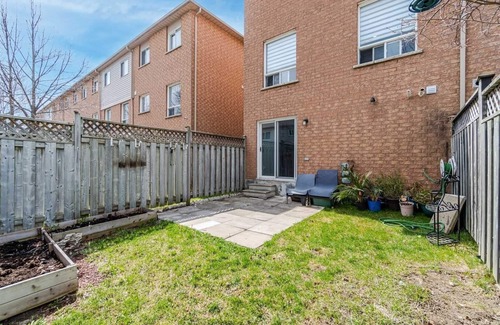 Brampton Casa | Private studio unit close to transit