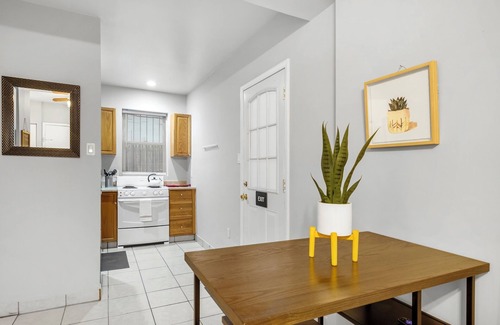 Graduate Hospital Apartamento | Private Studio w/Cozy Yard