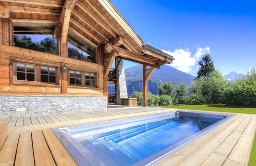 Les Houches Chalet De Esquí | Private stunning chalet with incredible views, sunken jacuzzi & spa