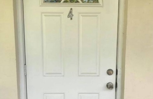 Pompano Beach Apartamento | Private Suite # 4, five minutes walk to beach.