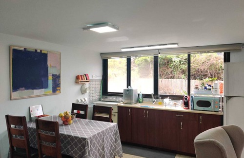 Gedera Apartamento | Like Home, Gedera-Room-BnB, alojamiento en el centro de Israel, agradable y acogedor.