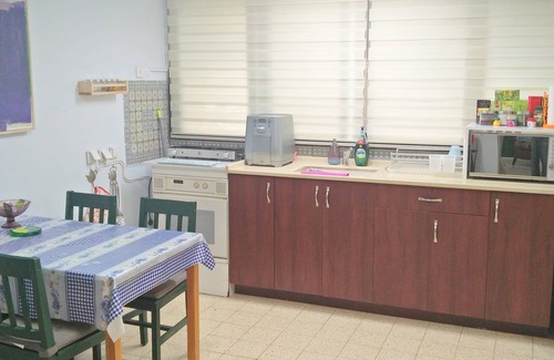 Gedera Apartamento | Like Home, Gedera-Room-BnB, alojamiento en el centro de Israel, agradable y acogedor.