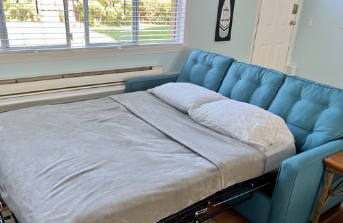 Regional District of Nanaimo Casa | Private suite w/ kitchen - 2 minutes from the beach