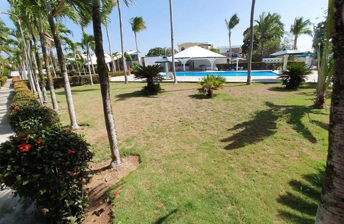 Playa Chiquita Apartamento | Private suite with huge pool, near Playa Chiquita
