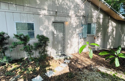 Gainesville Apartamento | Private suite with own entry in vibrant Gainesville