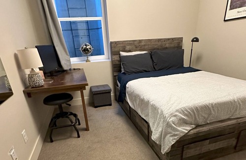 Sunnyside Apartamento | Private Sunnyside Apt - 2 Workspaces