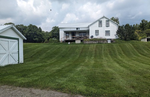 Osceola Alquiler De RV | Private tent camping along the Salmon River on 165-acre Farm!