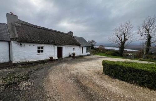 Donegal Casa | Private Thatched Cottage - with views