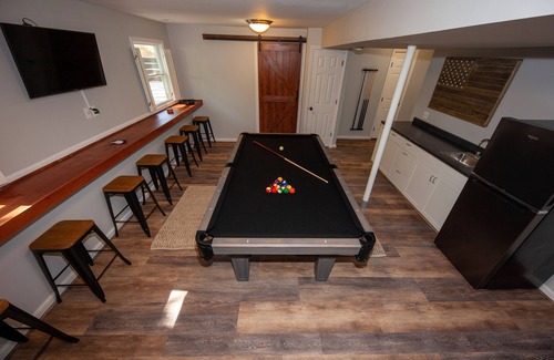 Delaplane Casa | Private Trail To Wine: 5-bedroom Farmhouse In Heart Of Virginia Horse Country