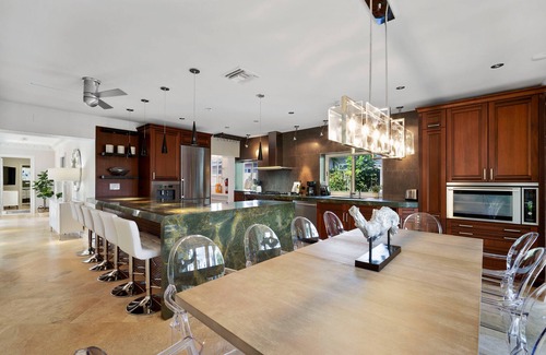 Coral Heights Casa | Private Tropical Oasis with Heated Pool & Hot Tub! 2 miles to Beach!