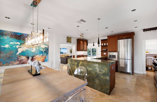 Coral Heights Casa | Private Tropical Oasis with Heated Pool & Hot Tub! 2 miles to Beach!