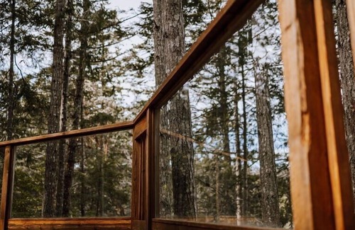 Regional District of Nanaimo Cabina | Private two-bedroom cottage with an ocean view