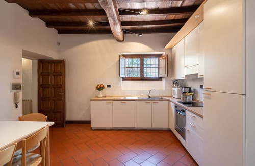 Vicchio Villa | Casa de vacaciones privada con sauna, WIFI, piscina privada, jacuzzi, TV, patio, vista panorámica