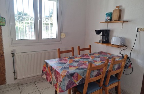 Nea Iraklia Casa | Private vacation home by the sea with a beautiful garden in a quiet location