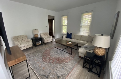 Bakerstown Casa | Private Vacation Home with large Hot Tub and Fire Pit -- Sleeps 18