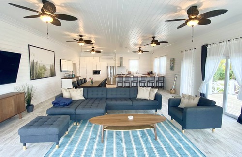 North Palmetto Point Villa | Private Beachfront Villa on most stunning pink sand beach