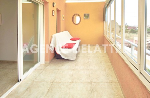 Peñíscola Chalet De Esquí | Villa privada con barbacoa , 3 habitaciones , 2 baños, piscina común con jacuzzi