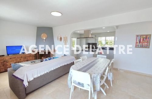 Peñíscola Chalet De Esquí | Villa privada con piscina, 4 dormitorios, 2 baños, aire acondicionado