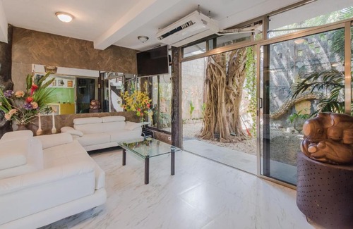 Luis Donaldo Colosio Cama Y Desayuno | Private Villa 10 Rooms, Private Pool, Walk to Beach