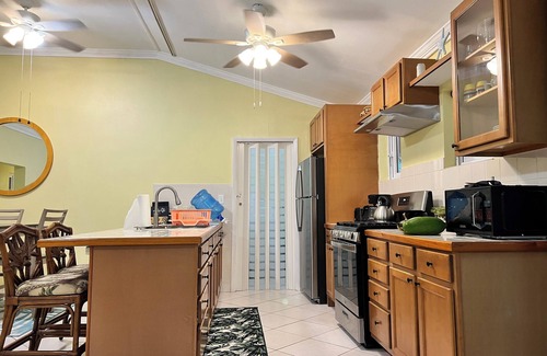 George Town Casa | Private Villa, 2 minutes from the beach, 4 minutes to Georgetown