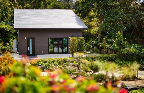 Motobu Villa | Private Villa Churaya Yaedake Bettei with 500sqm garden
