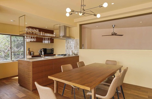 Atami Villa | Private villa for up to 10 people with a panoramic view of Atami in front of you