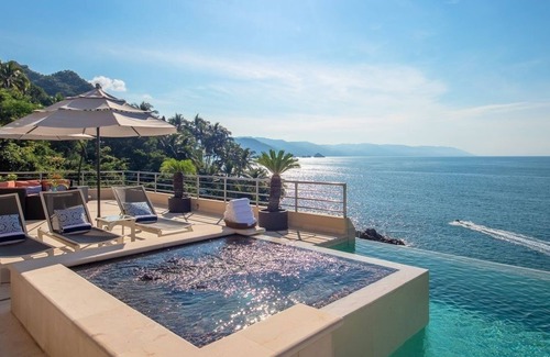 Mayto Villa | Private villa in Puerto Vallarta with beach access and, infinity pool and views