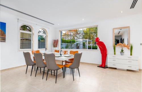 Jumeirah Park Villa | Private villa in Dubai with swimming pool and huge garden