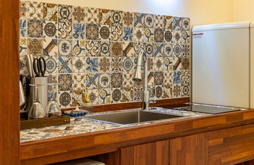 Downtown Villa | Villa privada en Jeju – piscina, jacuzzi y ambiente tropical.