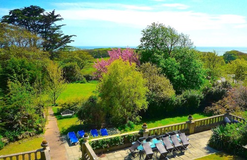Ventnor Villa | VILLA PRIVADA EN LA COSTA CON TINA CALIENTE, SALAS DE JUEGOS, VISTAS AL MAR, PASEOS ESPECTACULARES