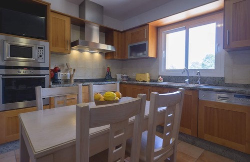 Santa Eulalia del Río Villa | Villa Privada, Piscina, Parking, Barbacoa Wifi Fibra Óptica. Centro de la isla