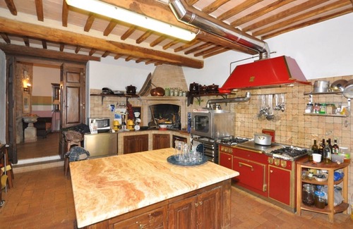 Monticiano Villa | Casa de vacaciones privada con A/C, jacuzzi, sauna, WIFI, piscina privada, TV, patio